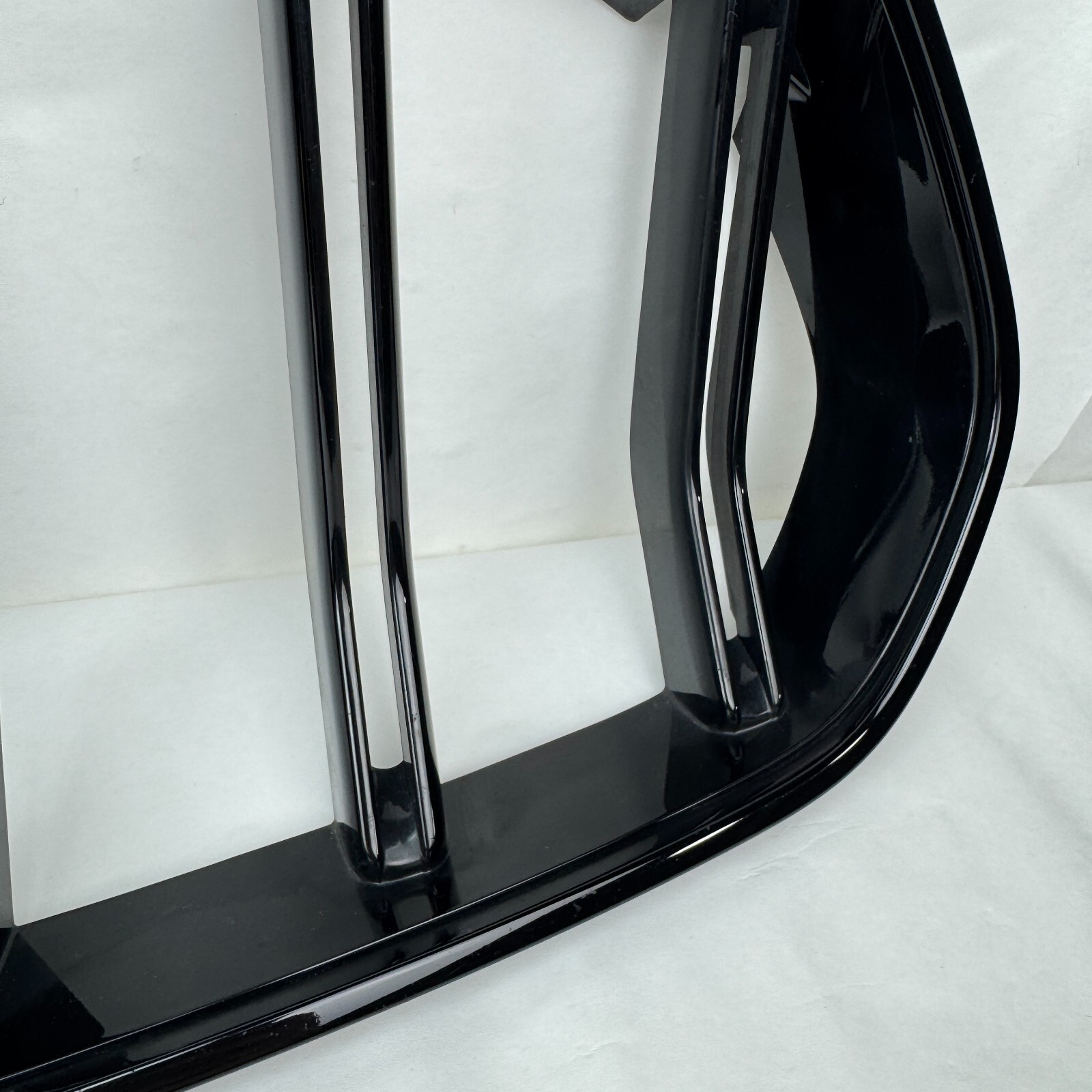 2020 - 2022 Maserati Levante GTS Trofeo Modena S Front Upper Grille 670163789