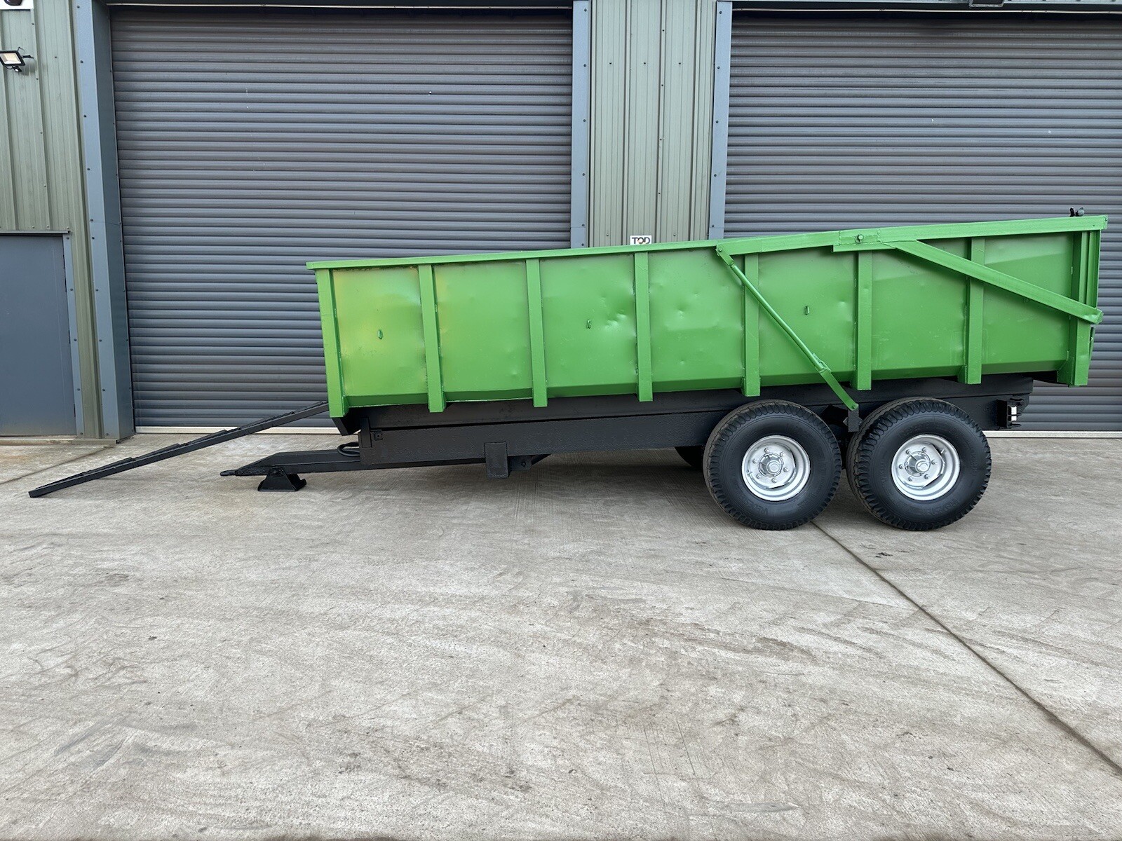 810 Ton Muck Trailer,Manure Trailer Front Loading Ramp Tractor Tipping
