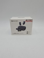 Hollyland LARK A1 Combo 2-Person Wireless Lavalier Microphone System Smartphone