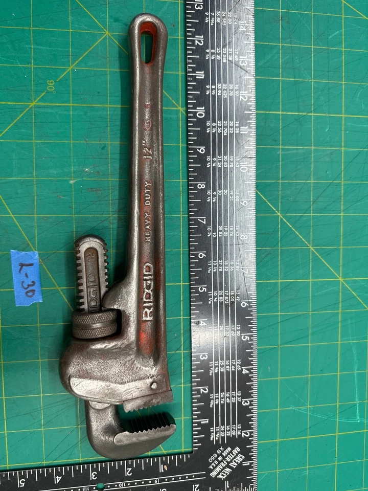 Vintage 12" Long Ridgid Heavy Duty Adjustable Pipe Wrench, Made In USA - Image 2 of 4