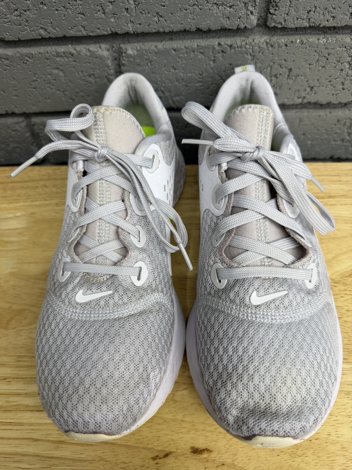 NIKE LEGEND REACT Gray White Running Athletic Sho… - image 2