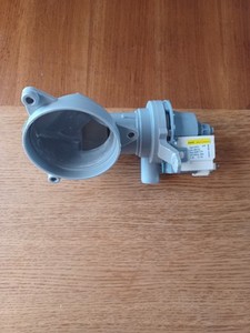 Zanussi Waschmaschine Ablaufpumpe Modell Nr. ZWF91263W 914 910 414 06