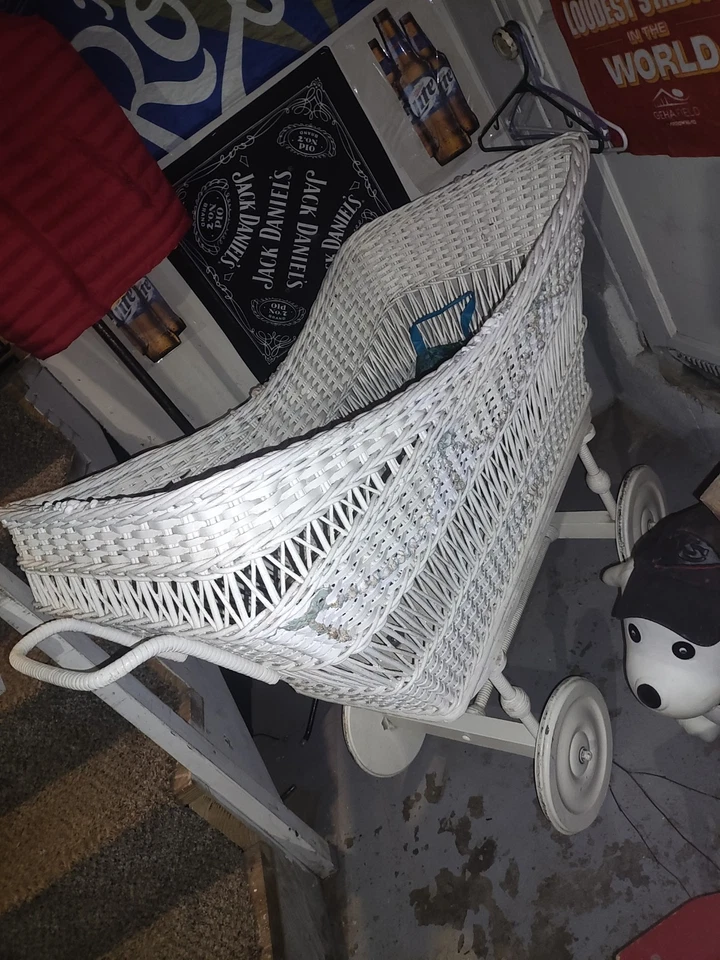 Vintage White Wickard Baby Craddle - Image 2 of 4