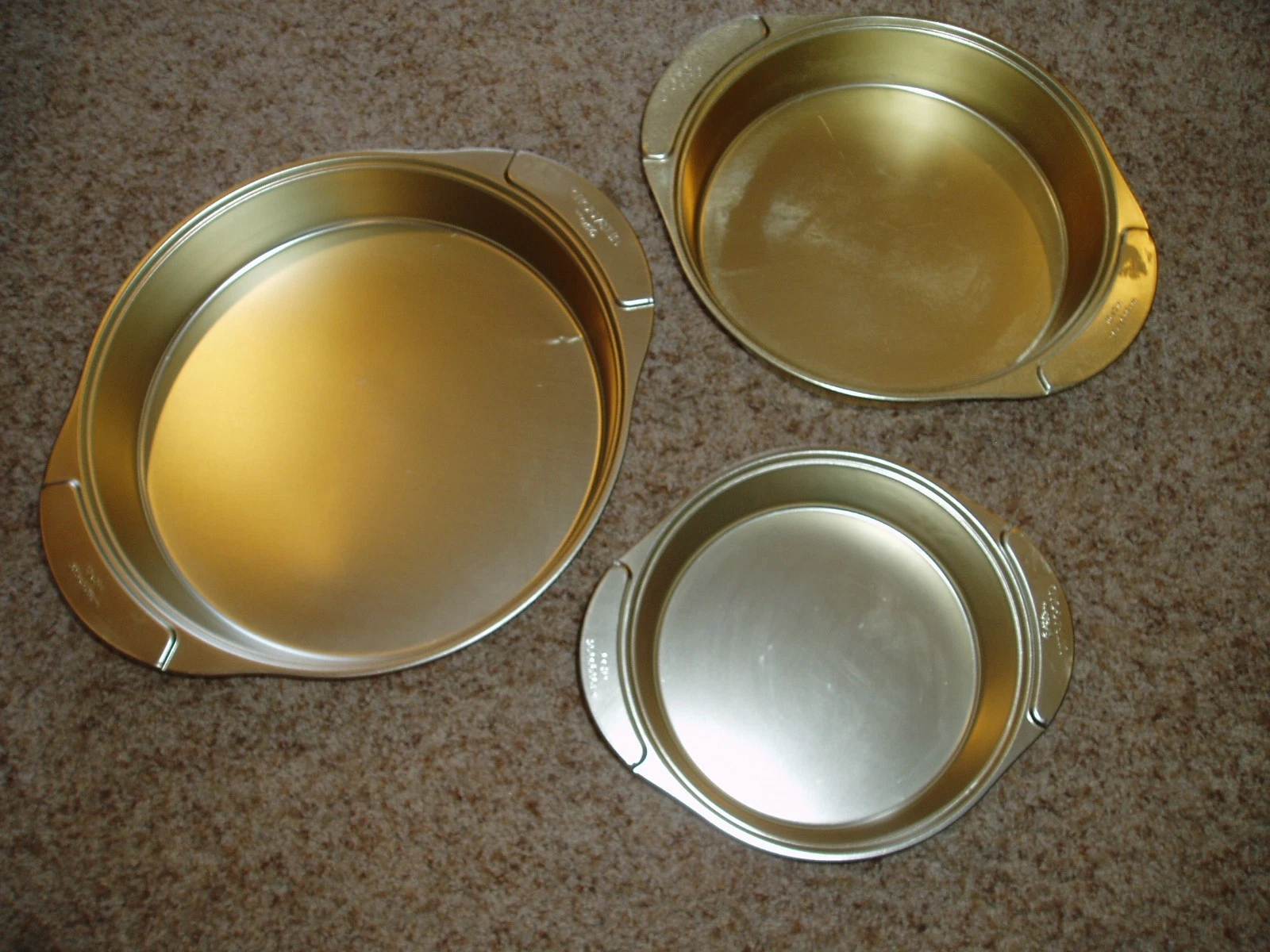 Set of 3 WILTON ULTRAGOLD Round Cake Pans 8" 10" 12" Wedding Birthday $0 S/H!