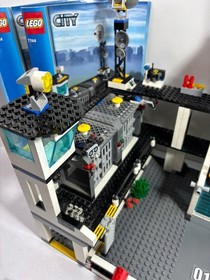 Lego City: Police:  Police Headquarters 7744 (2008) Retired. Instructions.