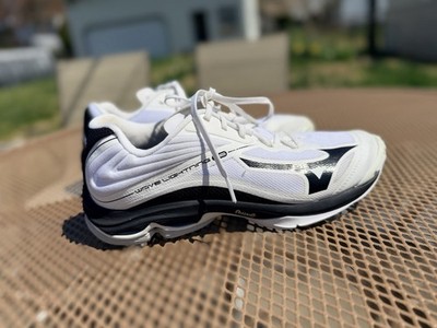Mizuno Women Wave Lightning Z6 Volleyball Shoes Sneakers White Black, Size 10