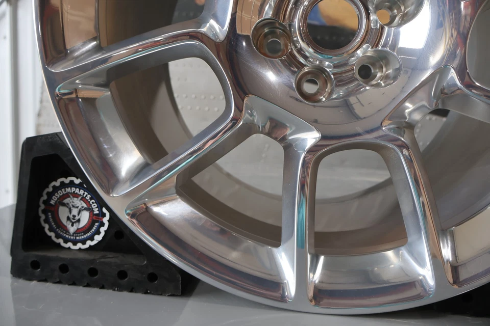 5181334AA NUEVO OEM DODGE VIPER SRT-10 ACR RUEDA TRASERA ACR-X COMP SRT Foto 4 de 4