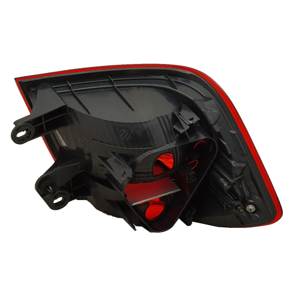 Luz trasera lente y carcasa exterior derecha para BMW 328i 335i 2012-2015 sedán Foto 2 de 4