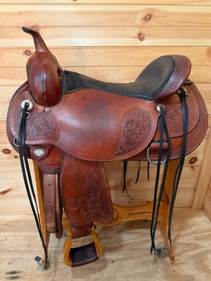 17” Circle Y Flex-Lite Basket Flower Western Trail Saddle Model 1552 - Image 1 of 4