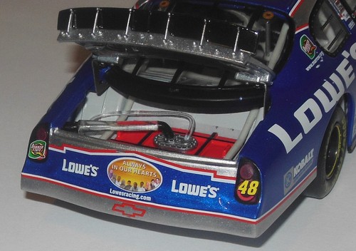 2004 Action Jimmie Johnson #48 Lowes Atlanta Raced Win 1:24 Car Signed Autograph - Picture 11 of 13