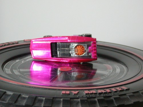 USA 1969 Hot Wheels Redline Whip Creamer Hot Pink Spectra Flame - Picture 2 of 6