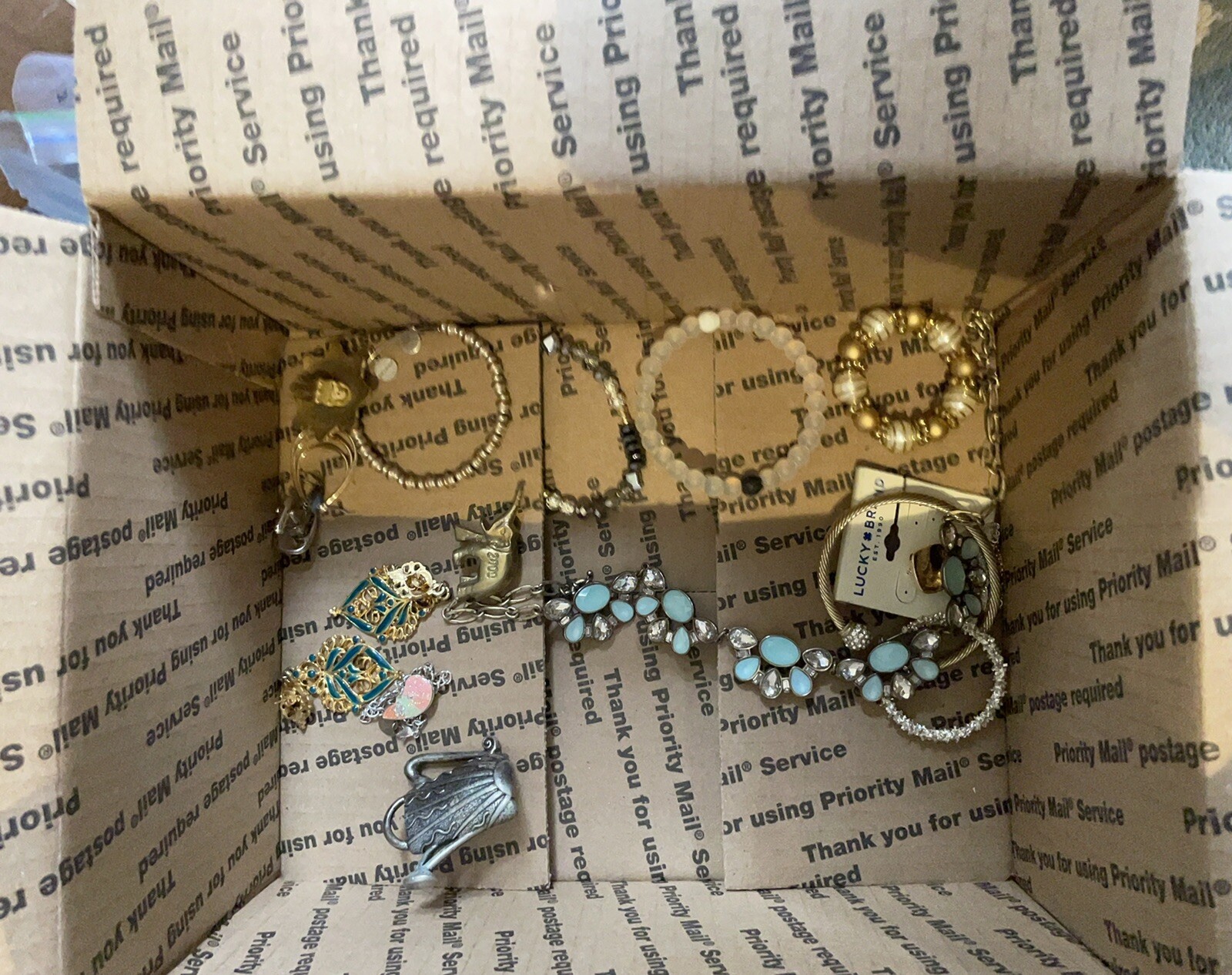 Bulk Jewelry lot 8 + pounds Vtg / Boho/ Fashion craft,wearable,junk