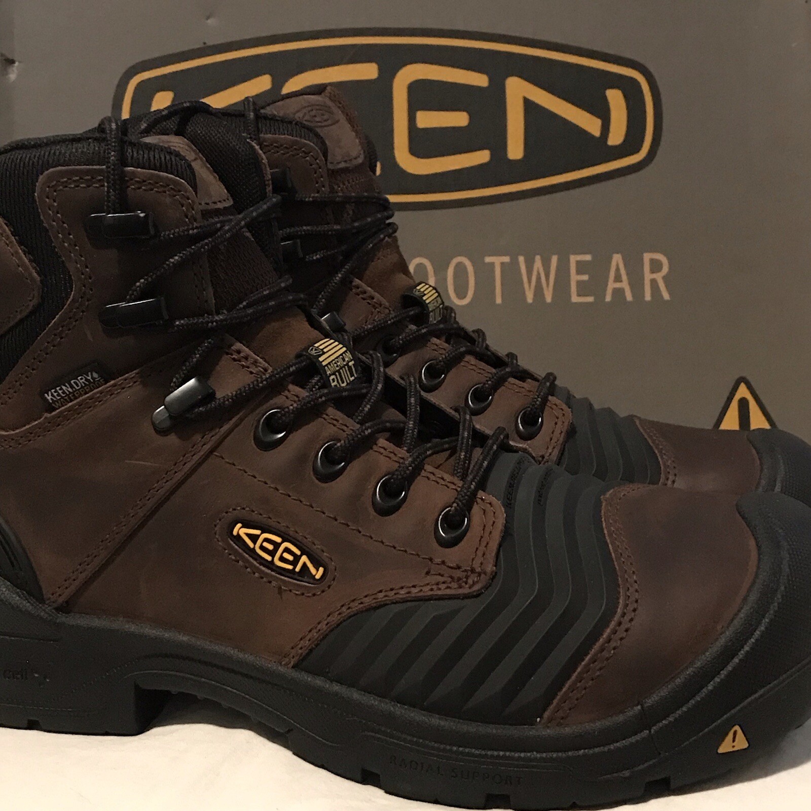 Stivali nuovi Keen Utility da uomo taglia 11 M Portland 6” KBF WP punta in carbonio 523386