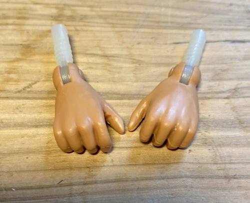 HASBRO Type GI Joe Kung FU Grip Pair Hands  Caucasian