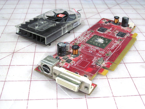 ATI Radeon HD 2400 XT 256 MB DDR2 PCIe x16 Video Card B276 (parts only) - Picture 3 of 3