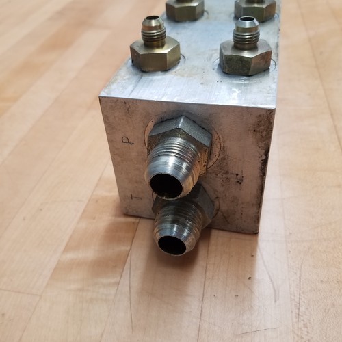 Vector Engineering VM05-P-6-3-3-1 Verteilerblock, 19 3/4" x 3 1/2" x 3 1/2" - Bild 4 von 6