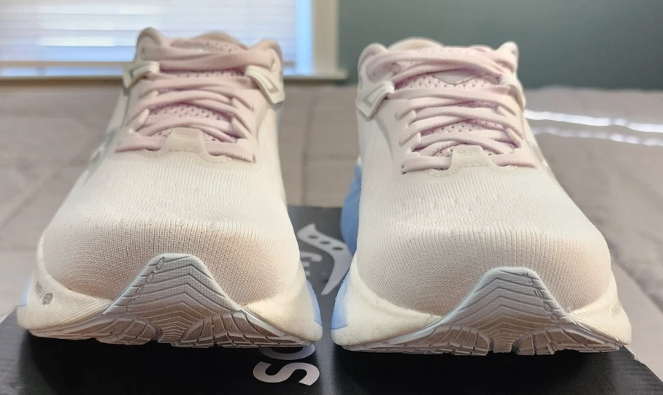 Saucony® Women's 8 B Triumph 22 Road Running Shoes in White/Ice Melt - Image 3 of 4