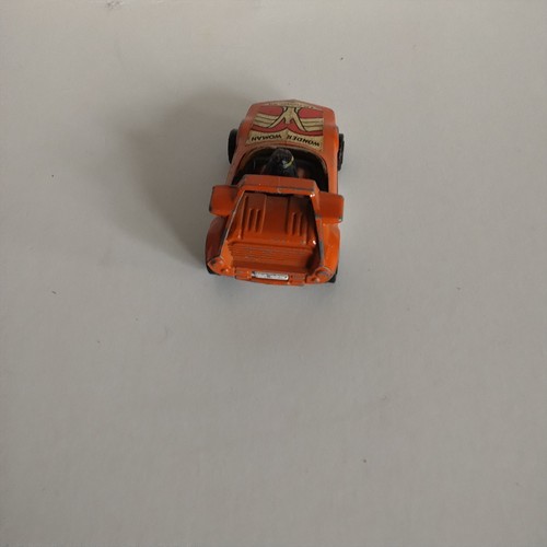 DC Comics Wonder Woman Corgi Orange 1979 diecast car - Picture 5 of 6