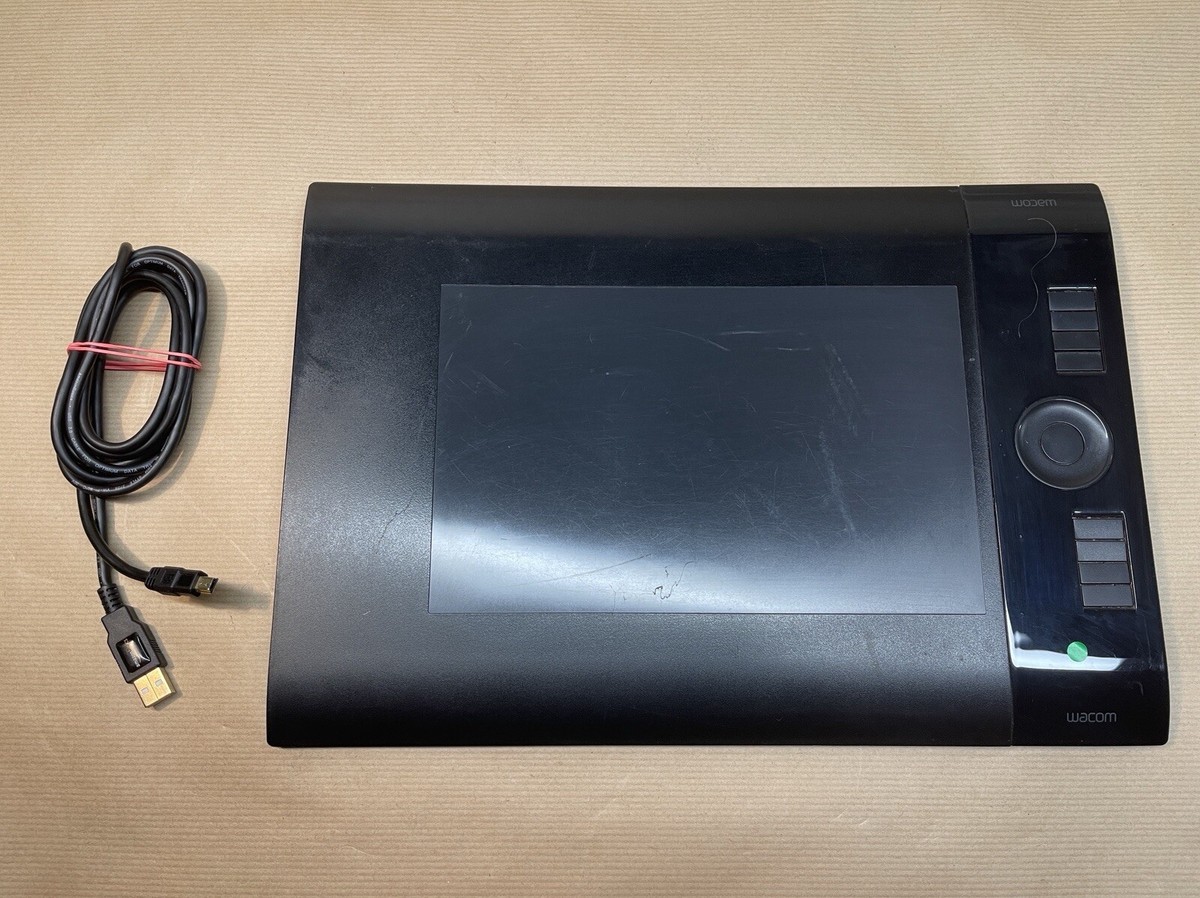 Wacom intuos4 PTK-640 ペンタブ イラスト デザイン 【公式通販】