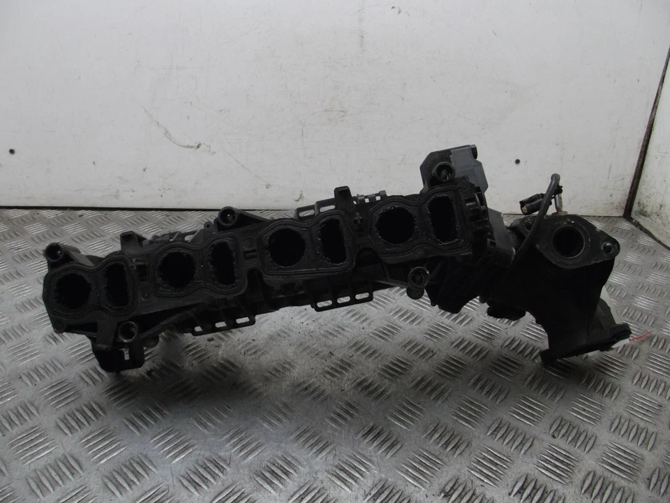 Colector de admisión automático BMW Serie 1 857008702 F20 2.0 diésel 2011-2015M Foto 4 de 4