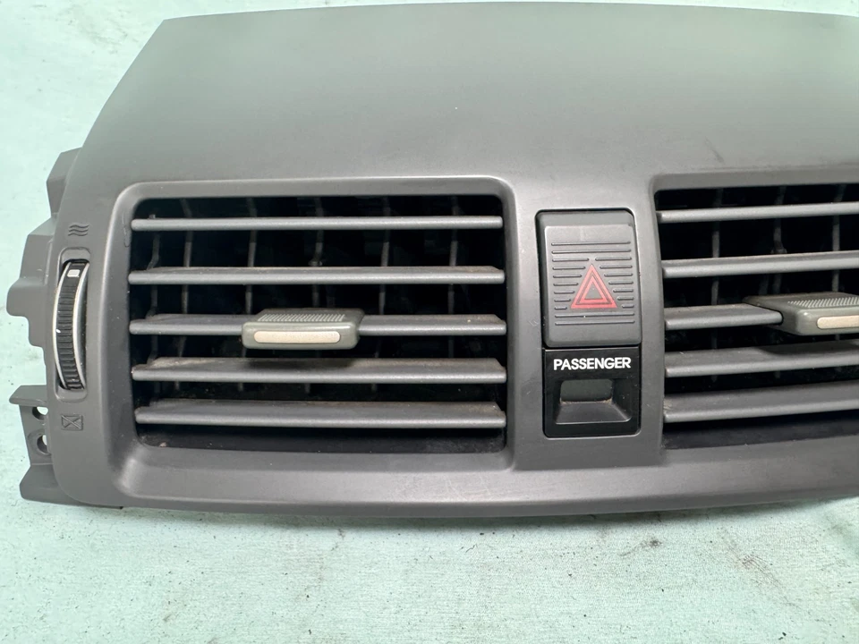 Kia Borrego 2008-2011 tablero central ventilación aire acondicionado ventilaciones con interruptor de peligro OEM Foto 4 de 4