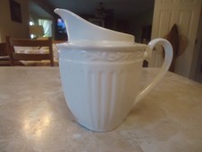 Mikasa Italian Countryside 4 1/4" Creamer
