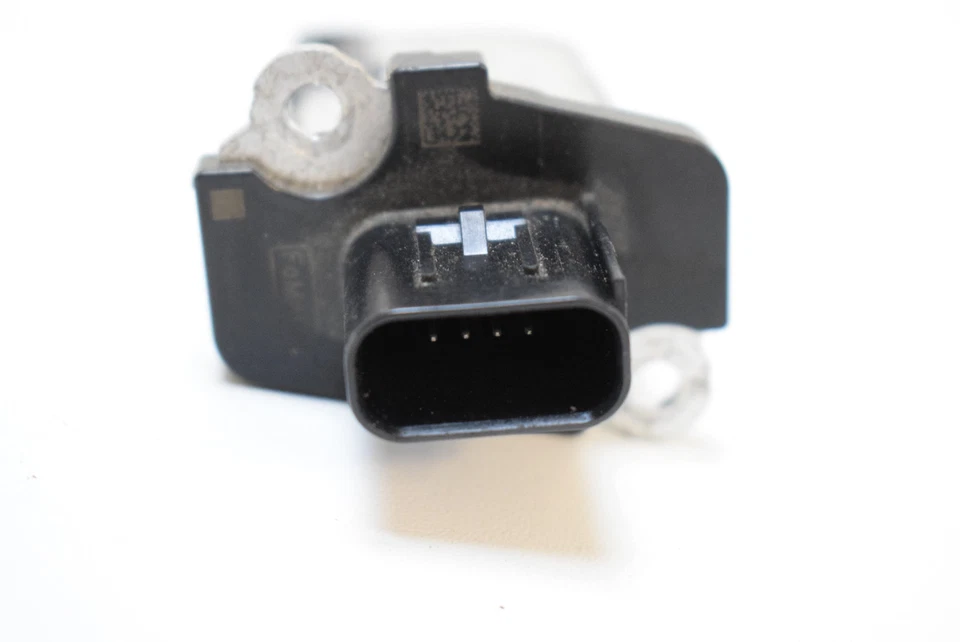 FORD TRANSIT CUSTOM Minibus / passenger 2016 Mass Air Flow Sensor MAF 8V2112B579 - Image 4 of 4