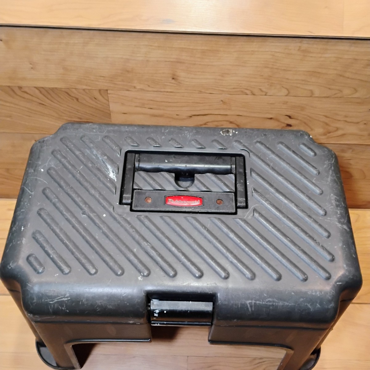 Rubbermaid Roughneck Rubbermaid Plastic Step Stool Vintage