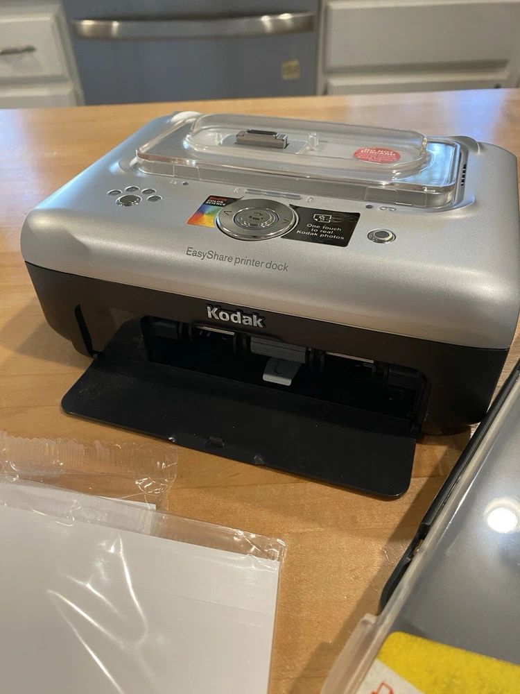 Kodak EasyShare Photo Printer Dock PLUS Cartridges And Paper