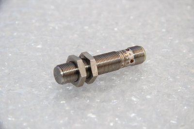 IFM Induktiver Sensor Typ IFT240   IFK3003BBPKG/AM/US-104-DPS