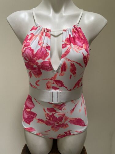 NWOT Carmen Marc Valvo floral belted one piece bathing suit size 6