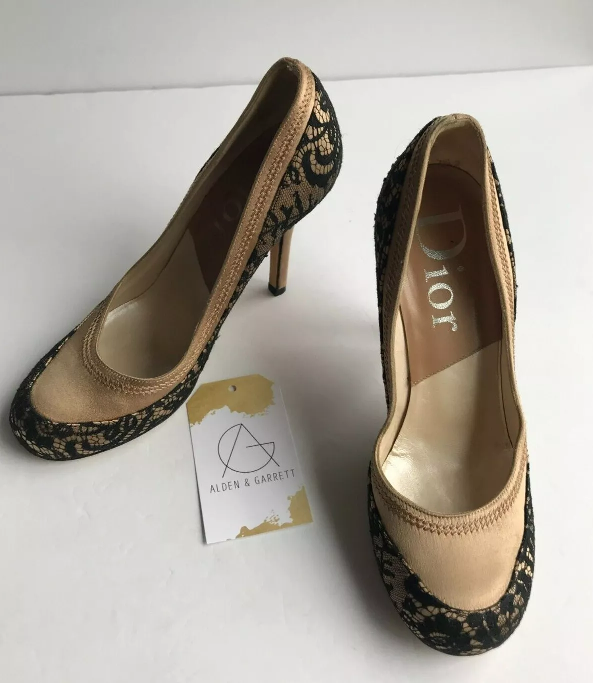 Escarpins Dior marron talons hauts avec superposition dentelle florale noire, taille 5 (US) 35 (EUR)