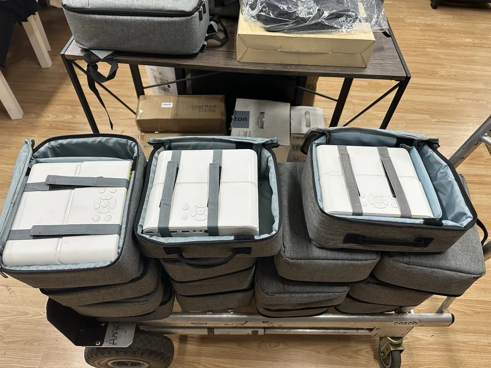 Auto Focus/Keystone DBPOWER Projector 4K 5G WiFi Two-Way BT, 600ANSI FHD 1080P - Image 3 of 4