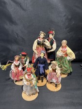 GROUP OF VINTAGE NATIONAL DRESS COSTUME POLISH FOLK DOLLS KRAKOW