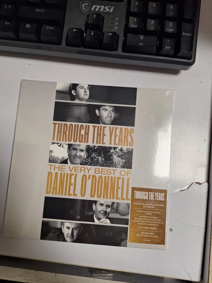 Through the Years: The Very Best of Daniel O'Donnell 2CD Album - Image 1 of 1