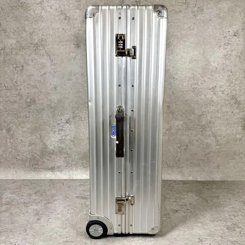 RIMOWA Classic Flight Jumbo Trolley, 104L, 2-Wheel, Silver, TSA Lock, 976.77 - Picture 2 of 13