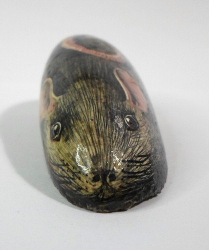 Vintage PAINTED ROCK / STONE - GRAY RAT with LONG TAIL Hand Painted Realistic - Picture 6 of 8