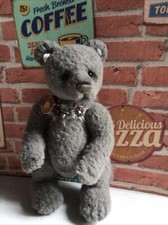 Charlie Bears Horatio.