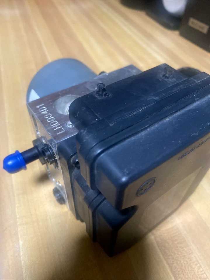 Kia Optima Hybrid Active Hydraulic - Image 3 of 4