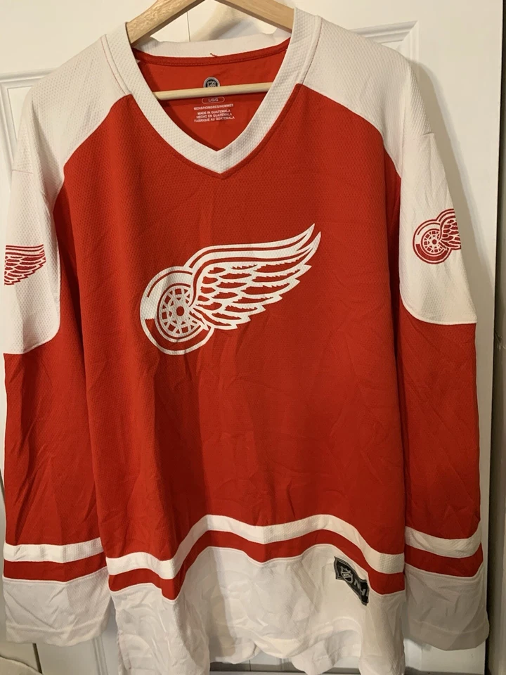 NHL Vintage Detroit Red Wings Mens Sz L Hockey Blank Home Jersey Red White - Image 4 of 4