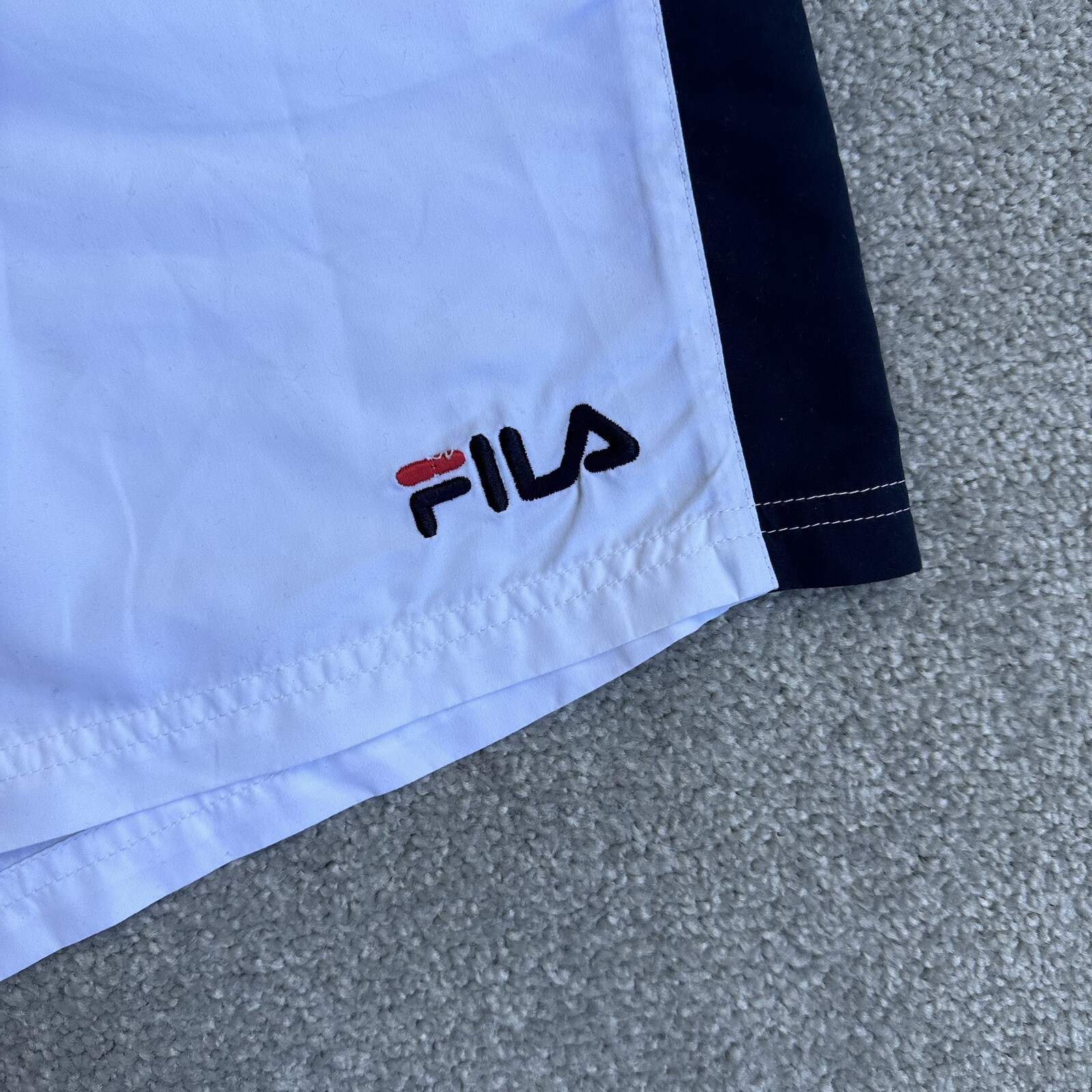 Costumi da bagno uomo FILA pantaloncini da bagno 2XL beach shorts logo retrò 8704 bianchi