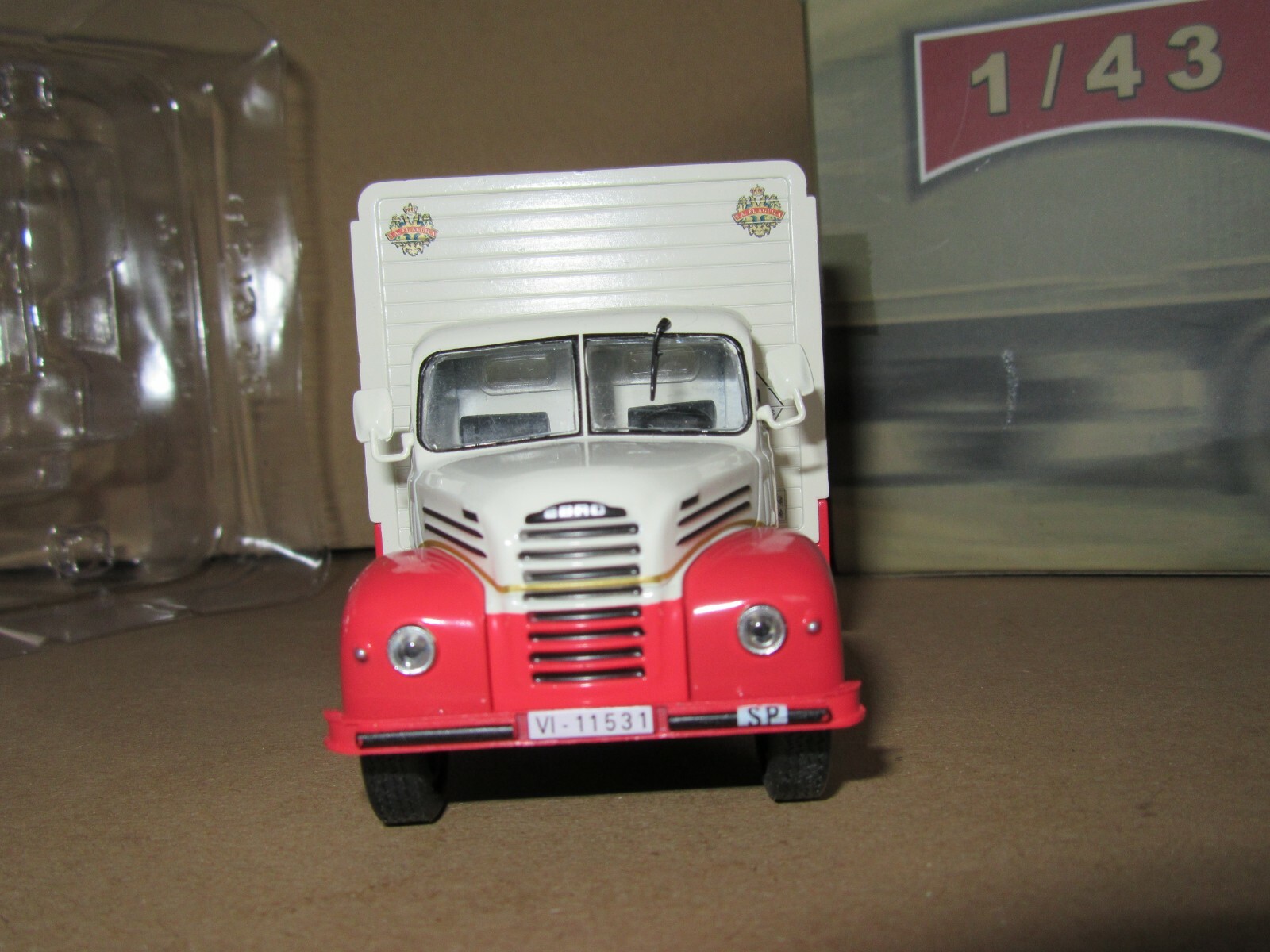 Datsun 1300 Truck 520 (Ebbro) 1/43e