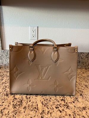 Louis Vuitton Onthego MM - Turtledove 