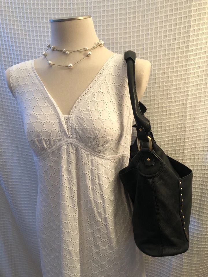 Bolso de Mano/Bolso Rolfs, Frontal Tachonado, Cuero Negro Suave, Liso Foto 4 de 4