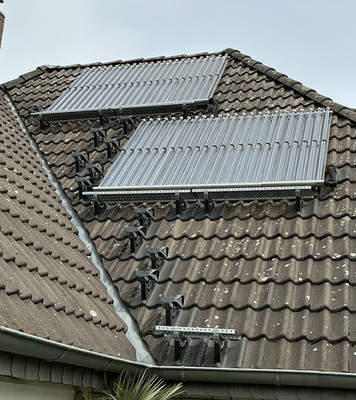 Consolar PAW Wilo Solaranlage Warmwasser Röhrenkollektoren Speichertank