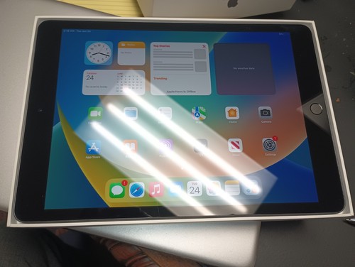 Apple iPad 9th Gen 64GB SILVER WVPVGXT39T