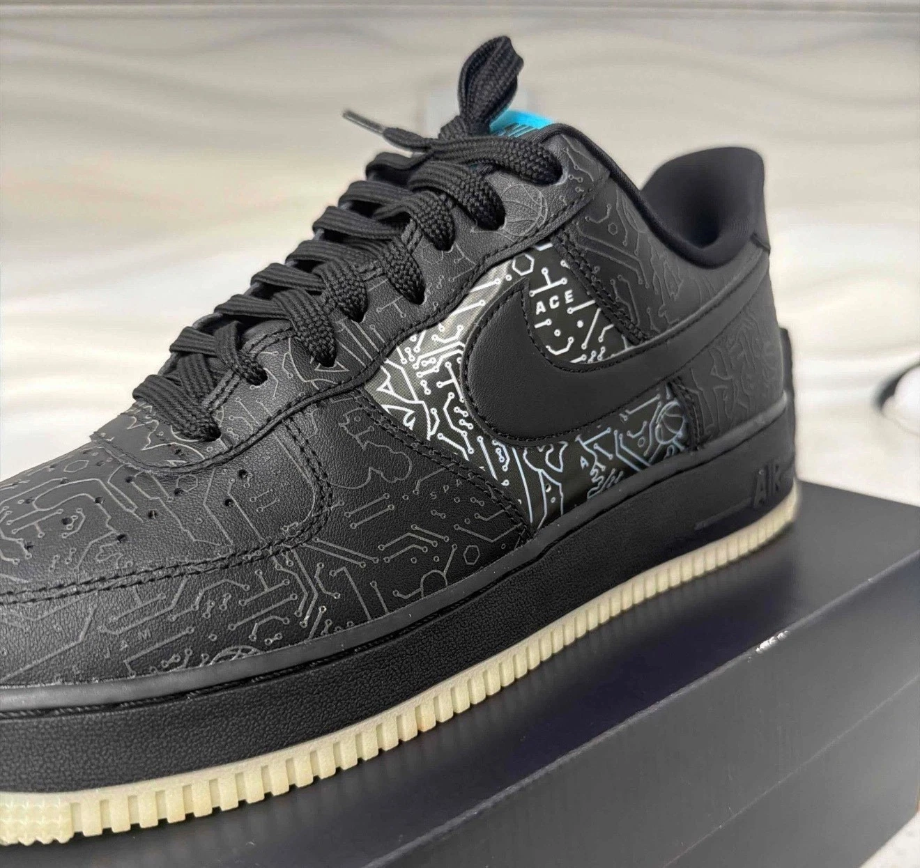 Size 10.5 - Space Jam x Nike Air Force 1 '07 Computer Chip
Opens in a new window or tab