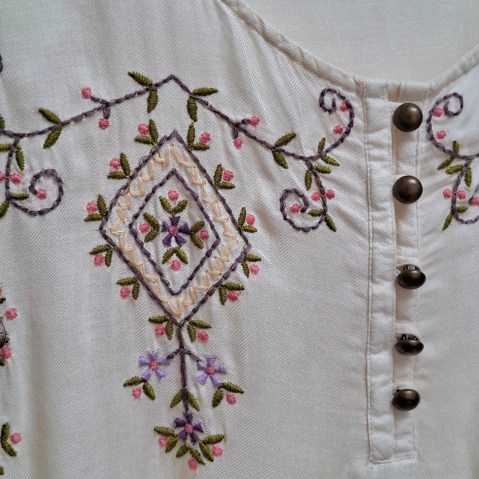 Marks and Spencer Embroidered Top  Womens Tunic Floral Ivory Size 8 Short Sleeve