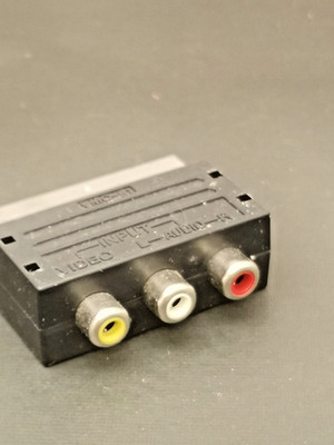 Scart-Adapter auf Cinch (RCA) Video/Audio   VMC-91   AV-Adapter