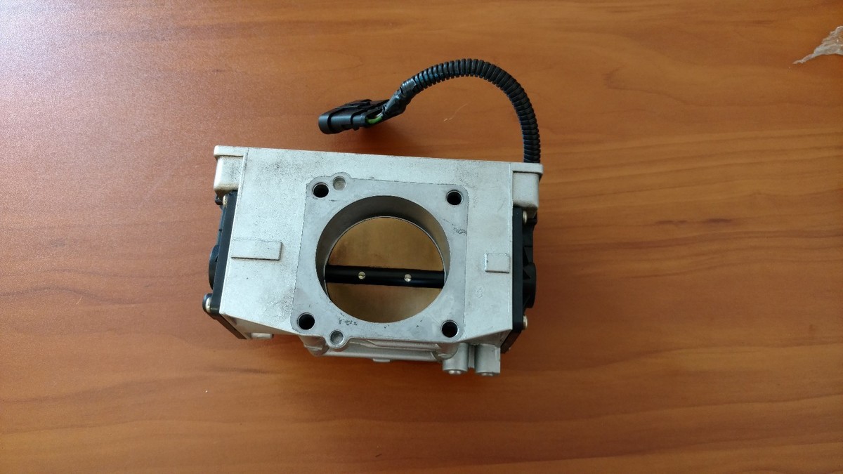 LAMBORGHINI MURCIELAGO & LP640 THROTTLE BODY THROTTLE